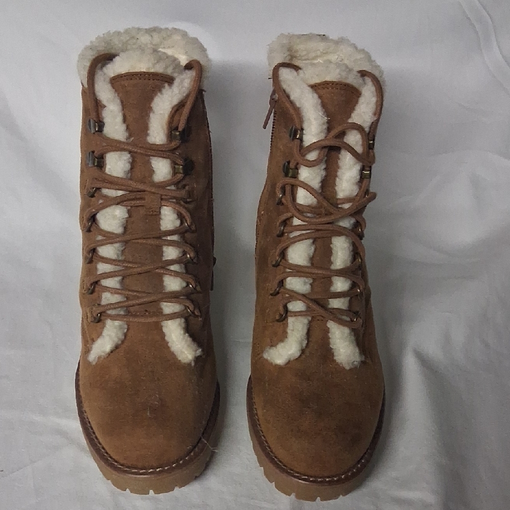 Sugar Tan Shearling-Lined Winter Boots